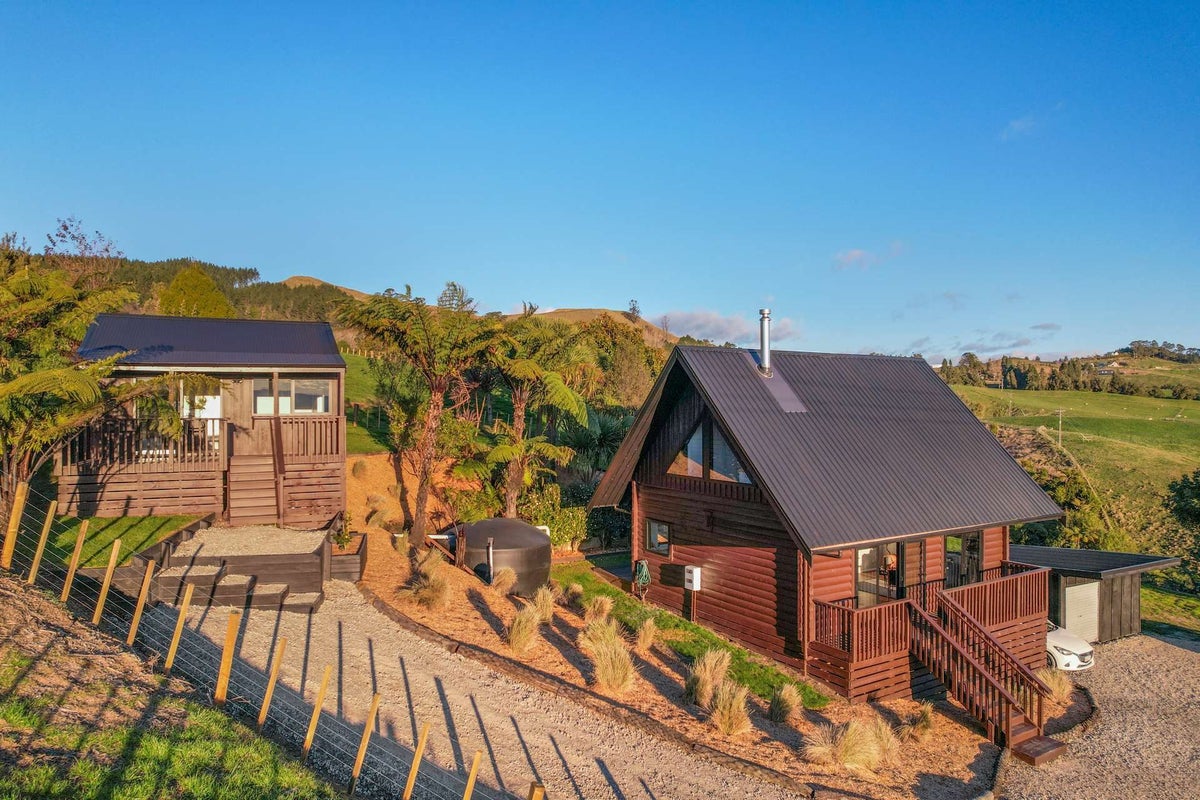 1134A Upper Ohauiti Road, Ohauiti, Tauranga - Carousel 1