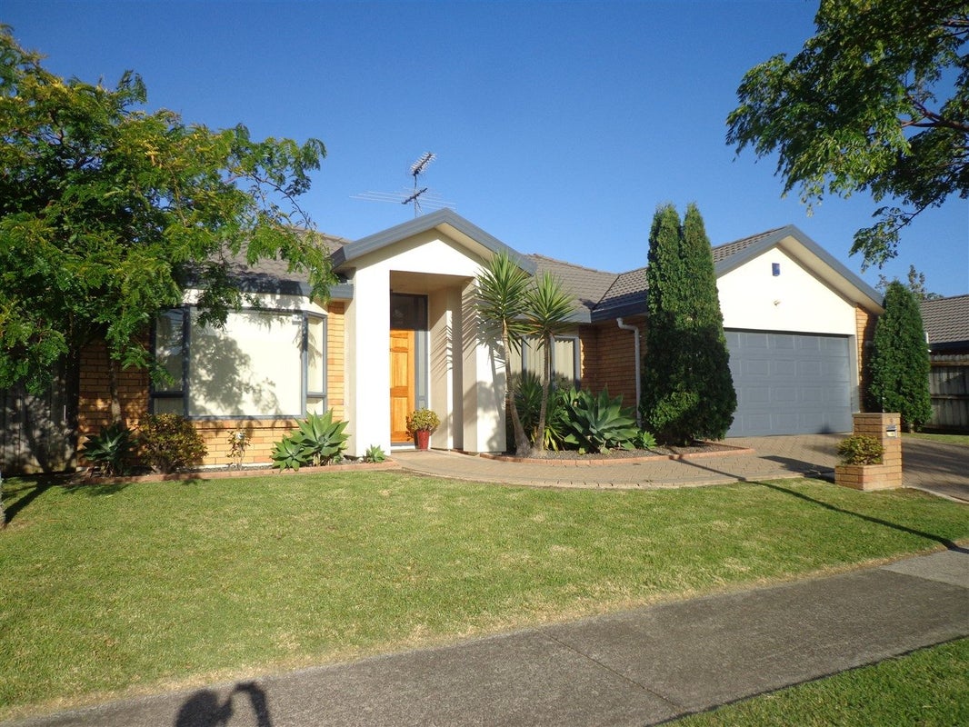 9 Feeny Crescent, East Tamaki, Auckland - Carousel 2