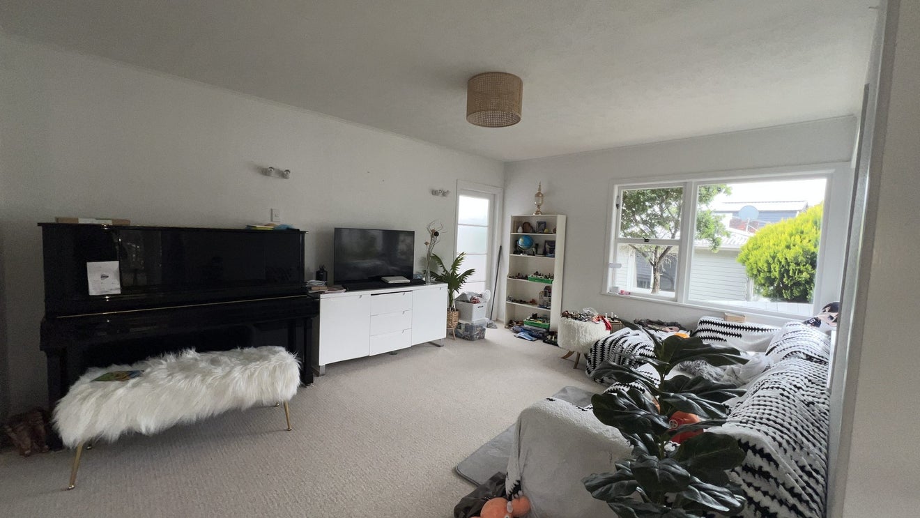 59 Bond Crescent, Forrest Hill, Auckland - Carousel 2