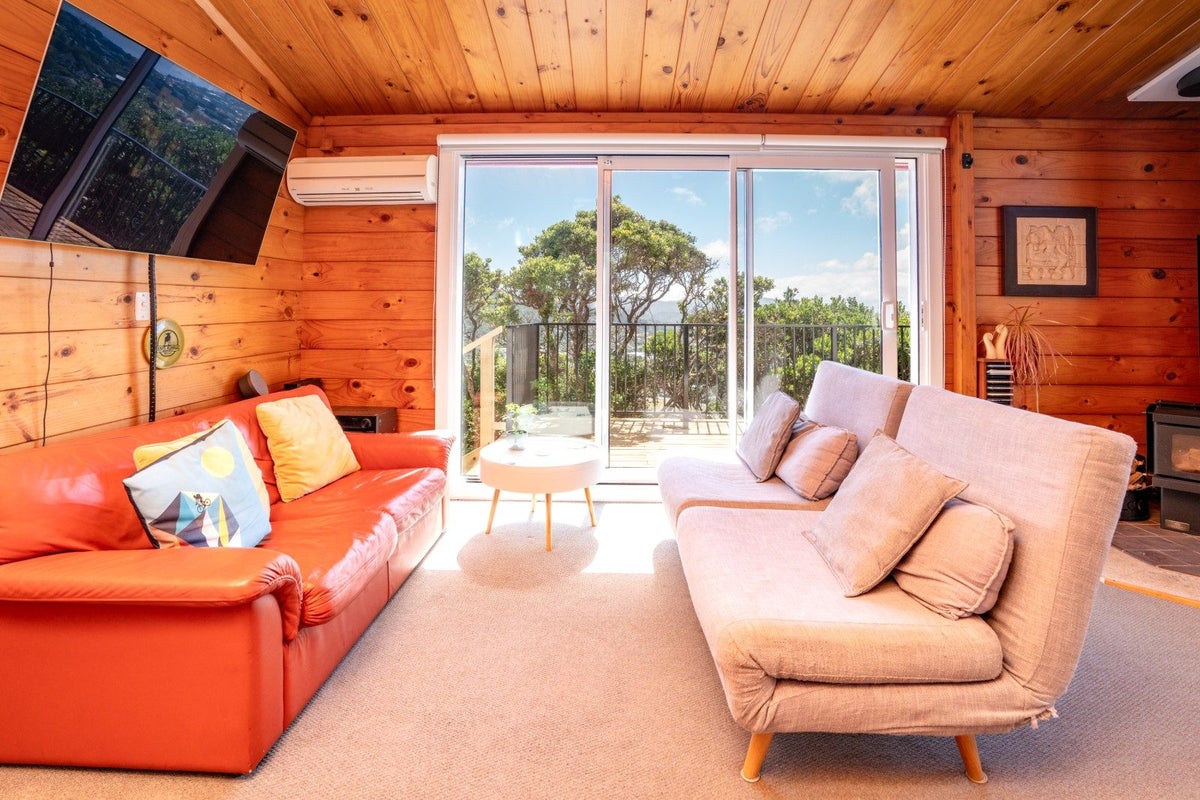 4 Baxter Way, Karori, Wellington - Carousel 2