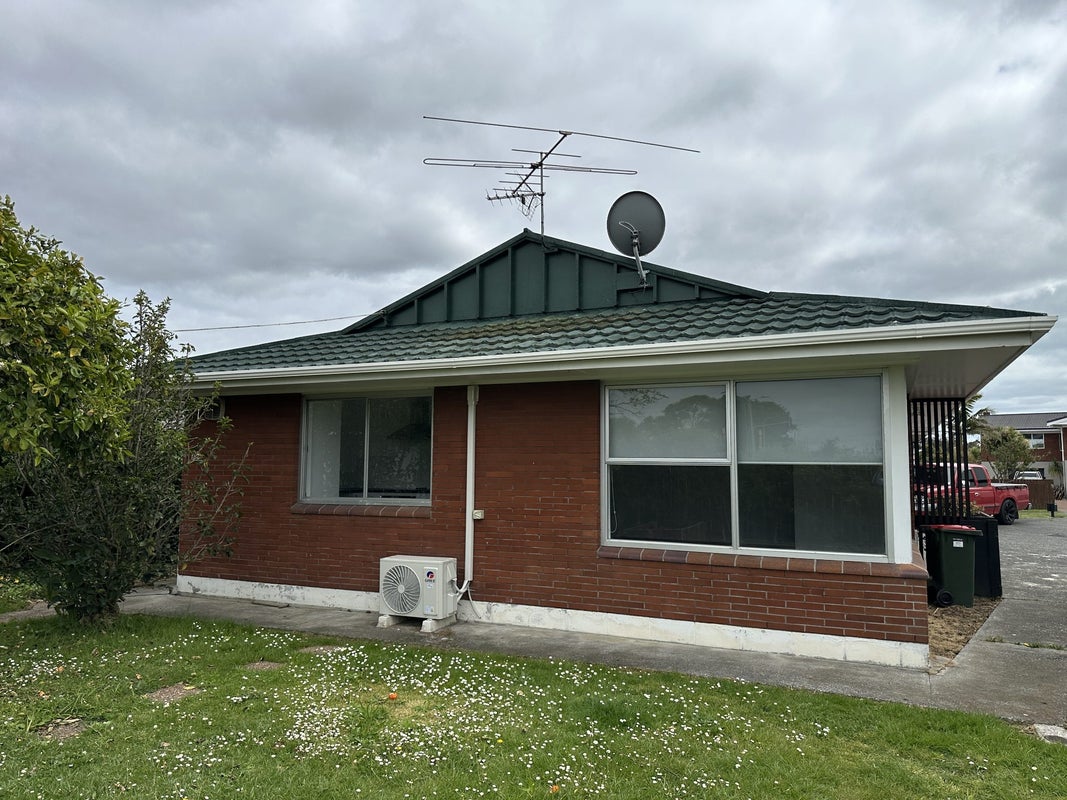 2/11 Dowling Place, Pakuranga, Auckland - Carousel 2