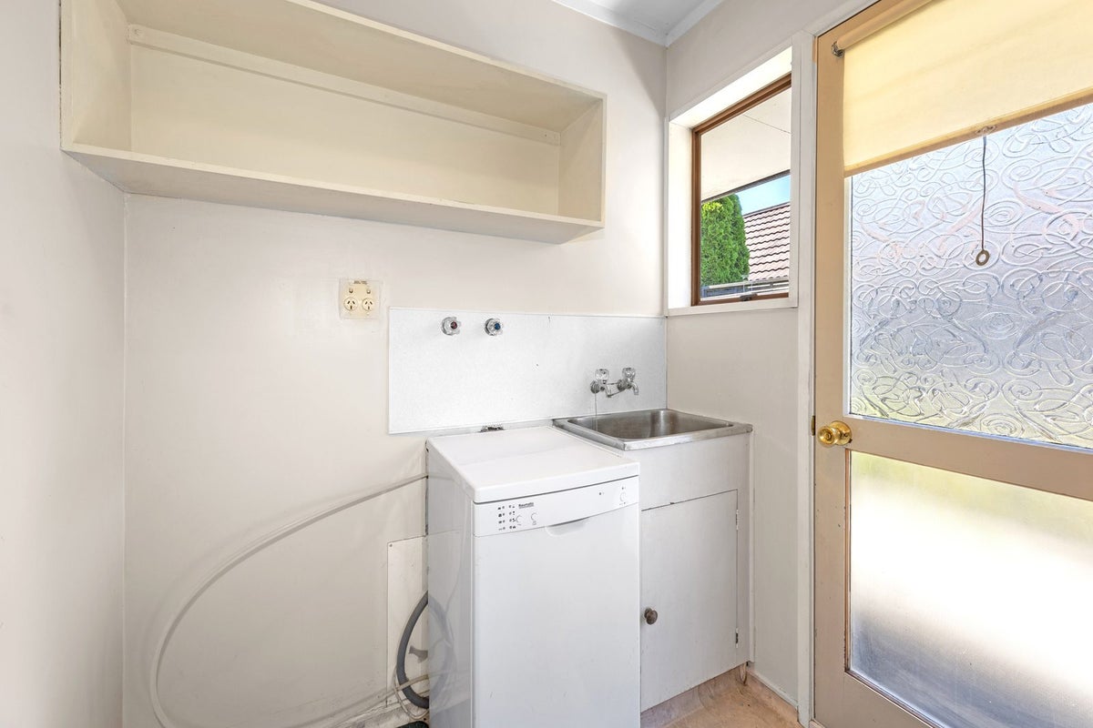 17B Norfolk Street, St Albans, Christchurch - Carousel 12