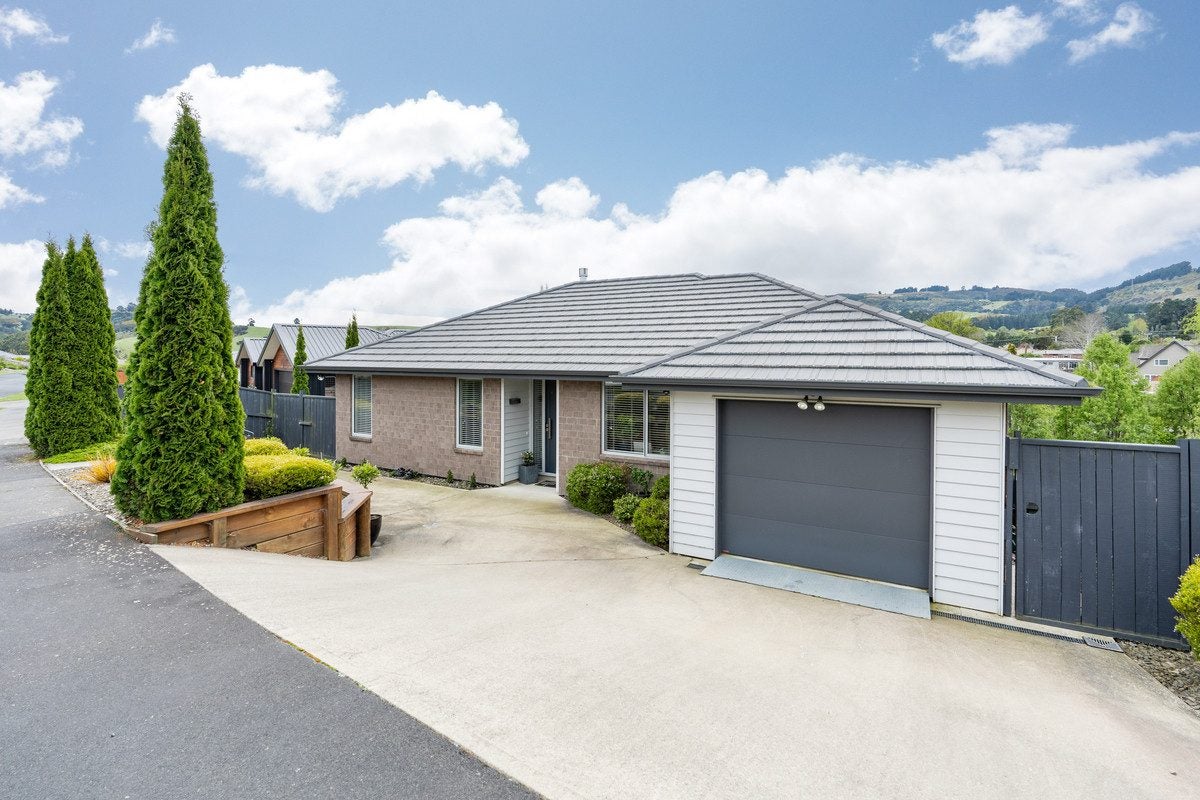 23 Grandvista Drive, Green Island, Dunedin - Carousel 1