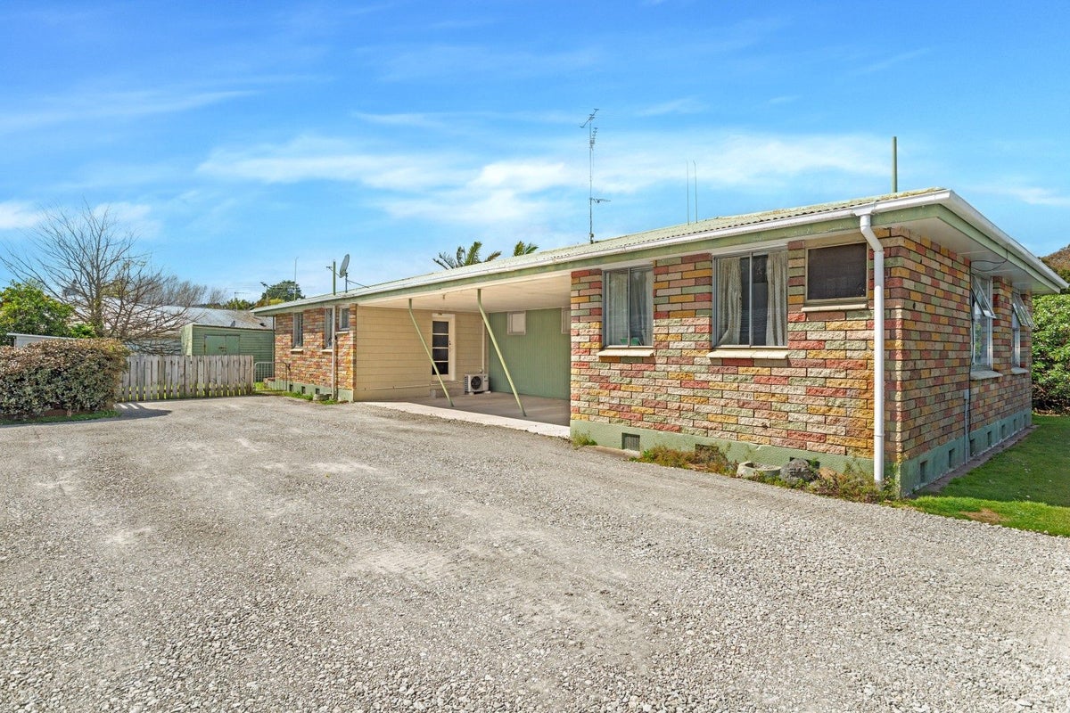 2/735 Aberdeen Road, Te Hapara, Gisborne - Carousel 1
