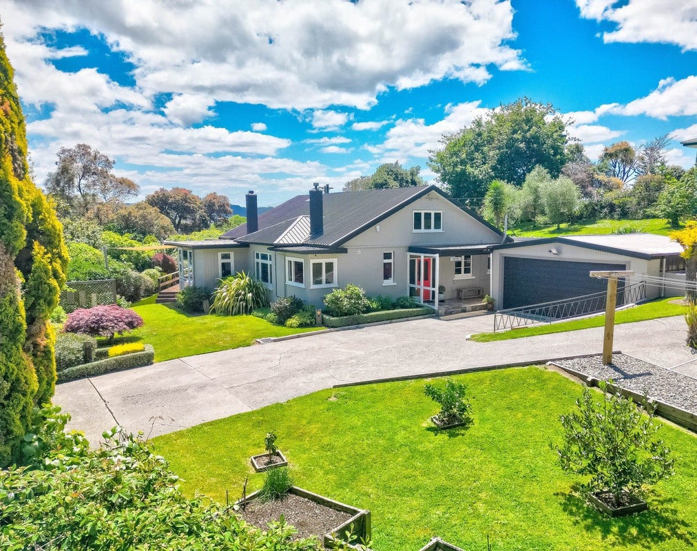 31 Mount View Road, Bastia Hill, Whanganui - Carousel 1