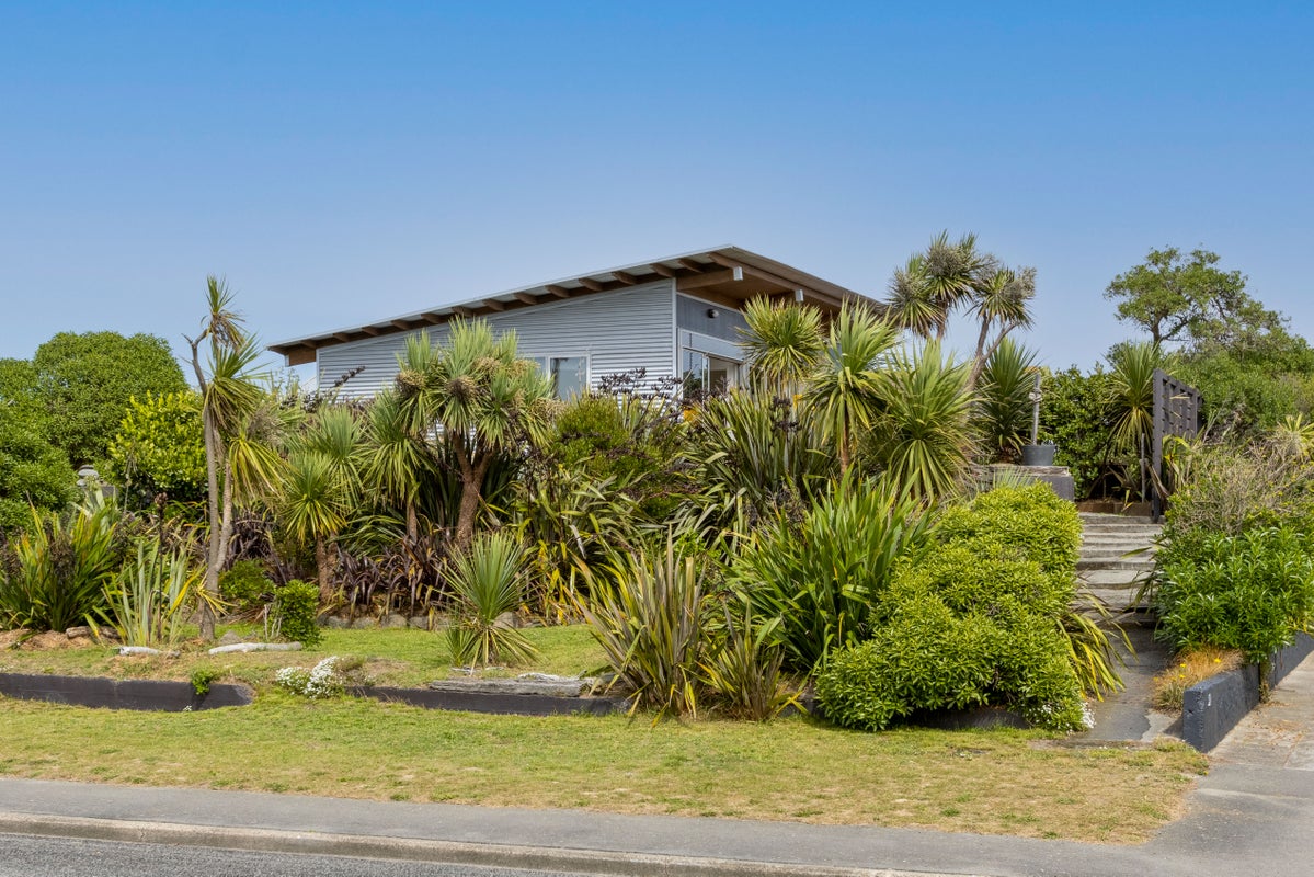 512 Marine Parade, South New Brighton, Christchurch - Carousel 1