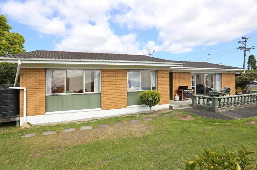 5 Rathgar Road, Henderson, Auckland - Carousel 2