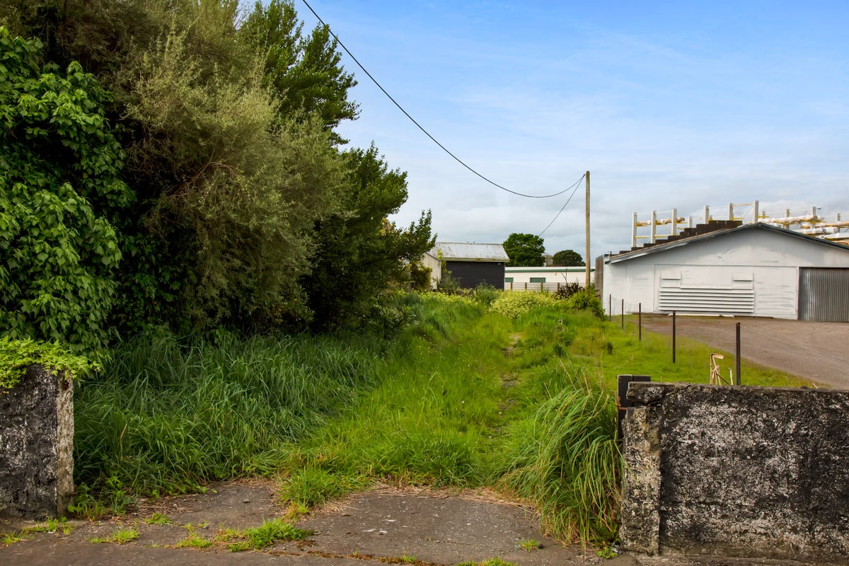 9B Mawhitiwhiti Road, Normanby, Hawera - Carousel 1