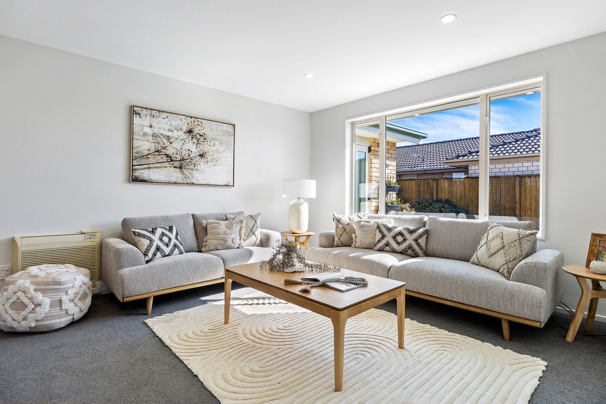 9 Country Palms Drive, Halswell, Christchurch - Carousel 1