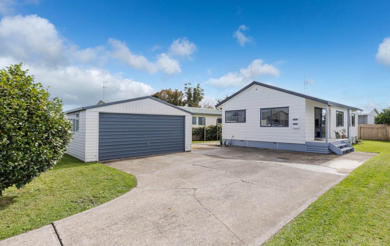 354 Kahikatea Drive, Dinsdale, Hamilton - Carousel 1