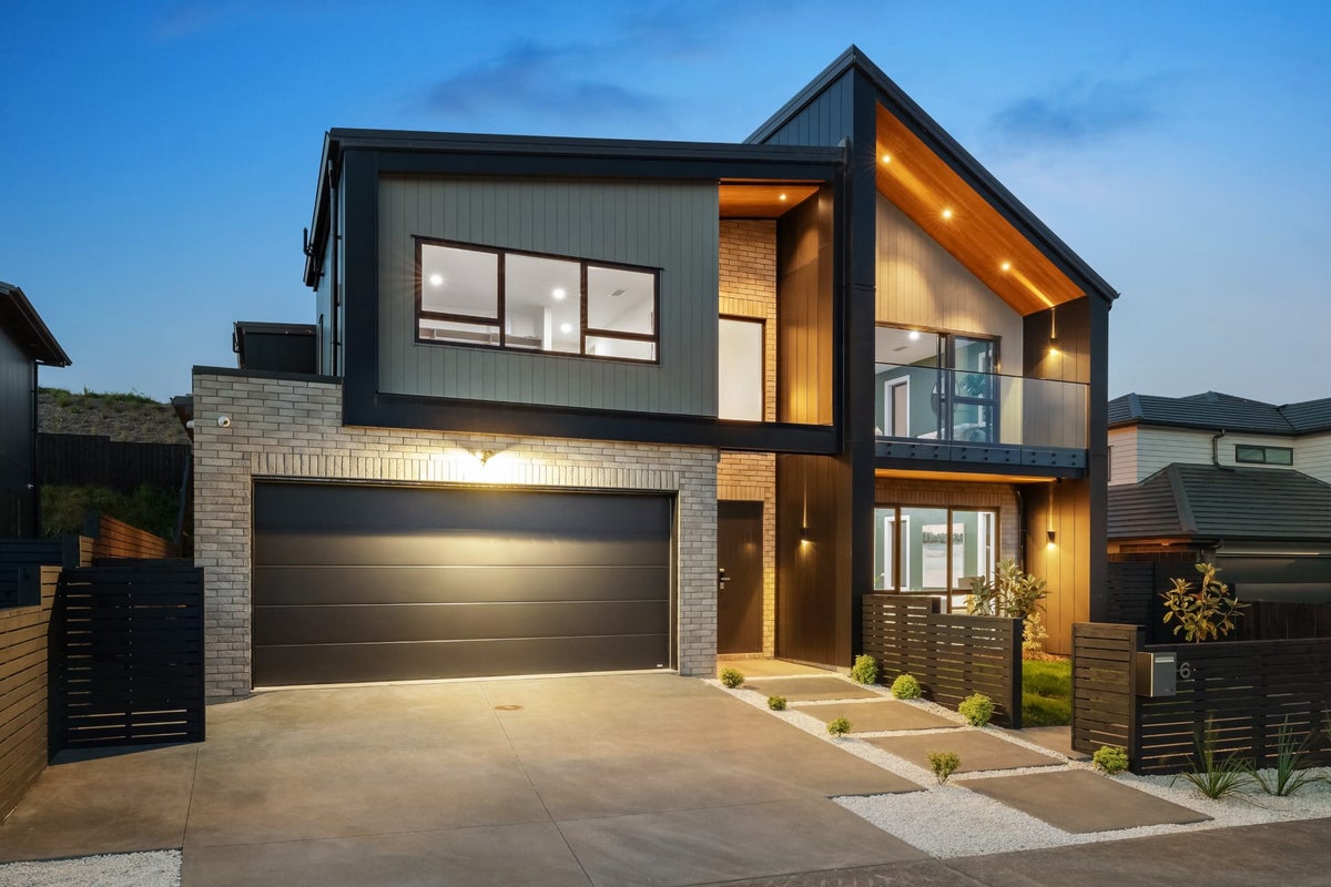 6 Kumukumu Road, Long Bay, Auckland - Carousel 1
