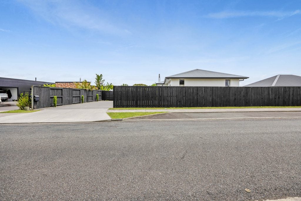 5 Longstaff Drive, Bell Block, New Plymouth - Carousel 30