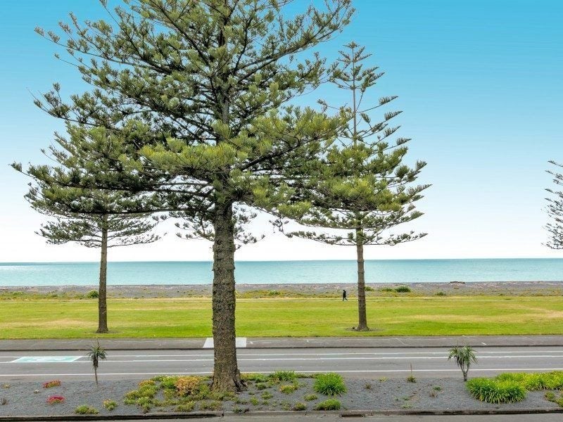 625 Marine Parade, Napier South, Napier - Carousel 13