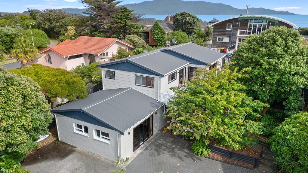 167 Tutere Street, Waikanae Beach, Waikanae - Carousel 1