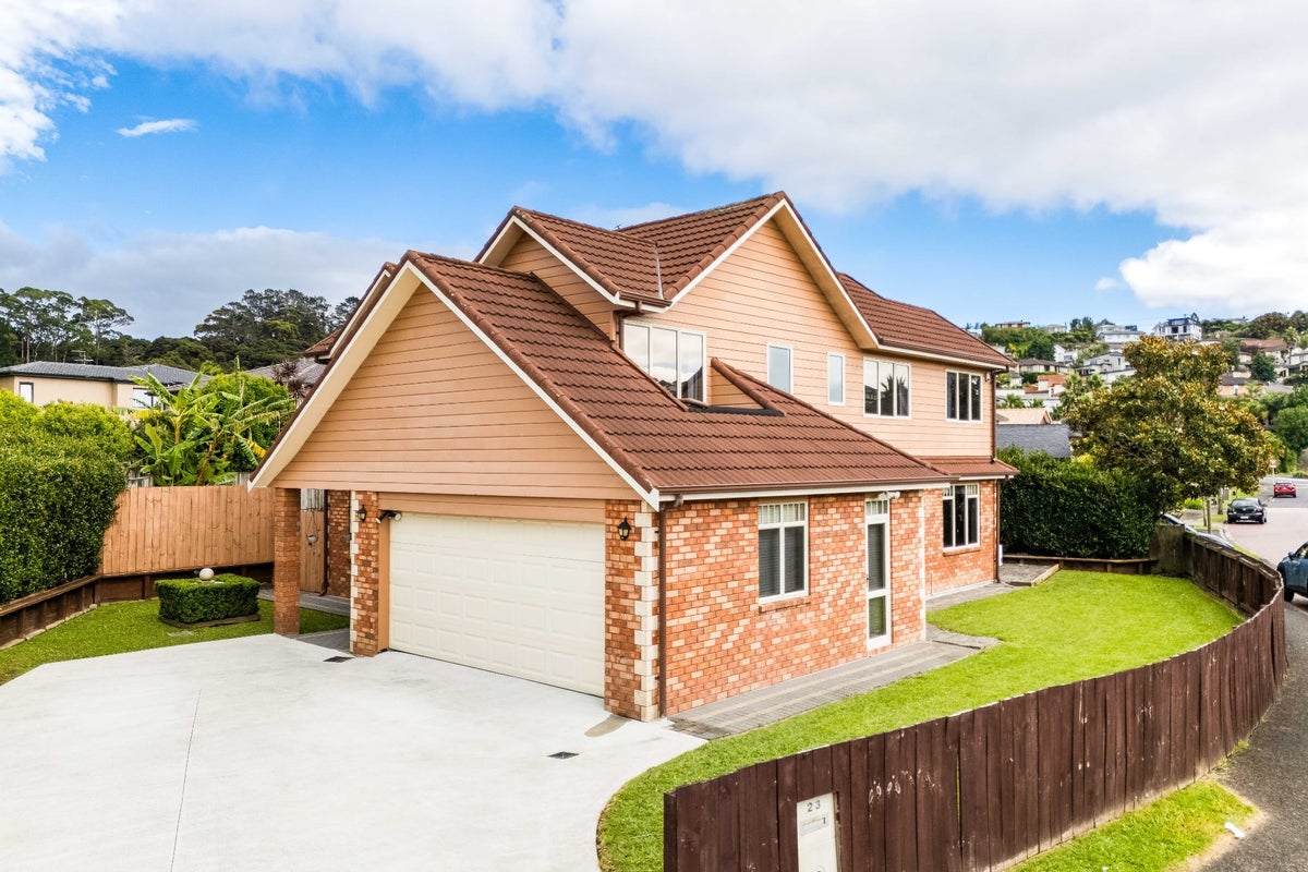23 South Kensington Way, Henderson, Auckland - Carousel 2