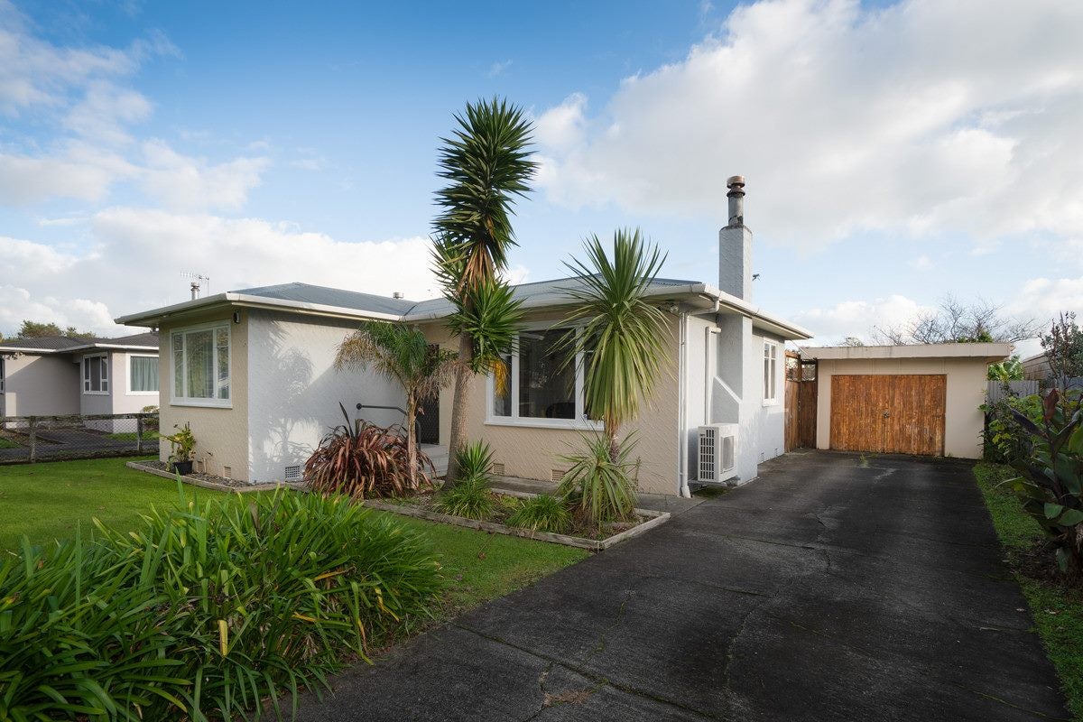 50 Birmingham Street, Takaro, Palmerston North - Carousel 1