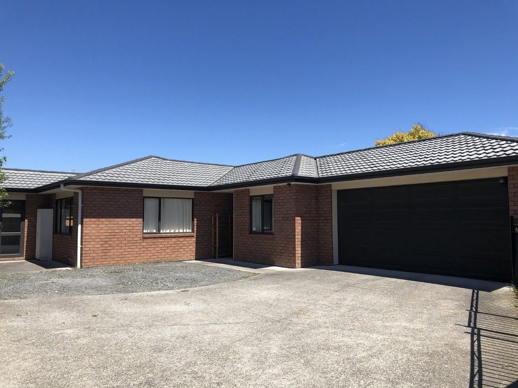 52B Swanson Road, Henderson, Auckland - Carousel 1