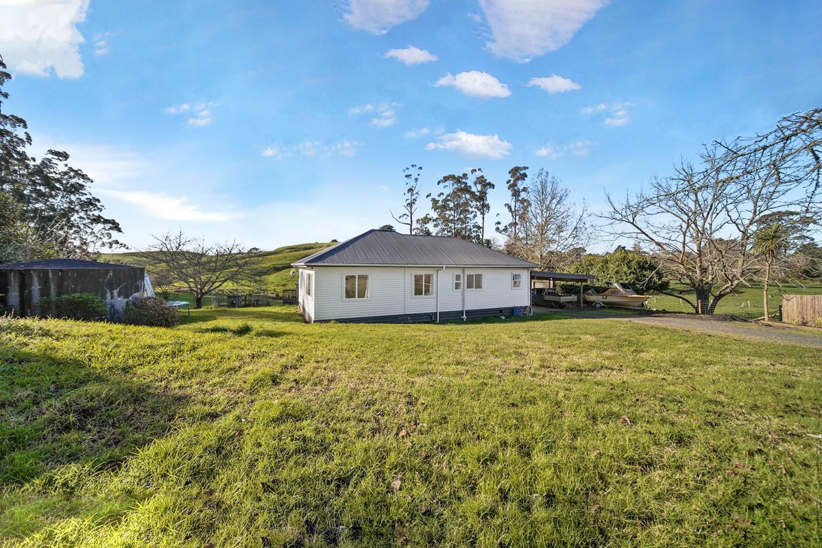 1000 Churchill Road, Tuakau - Carousel 21