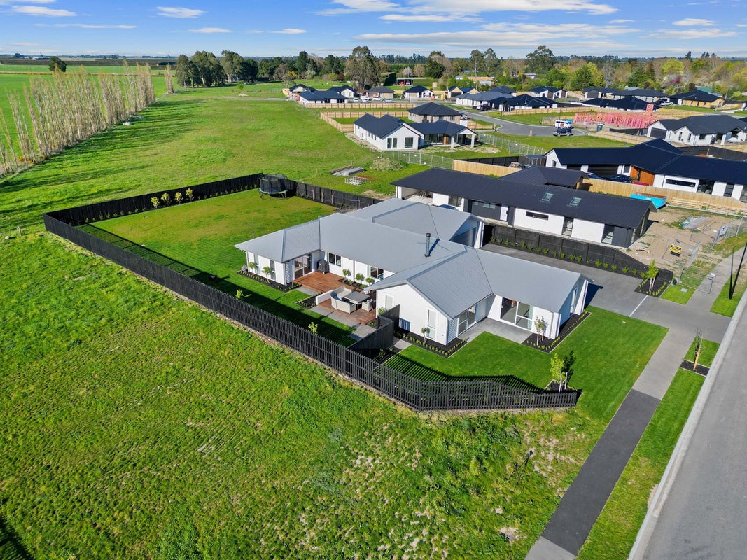 31 Suffolk Drive, Kirwee, Kirwee - Carousel 40