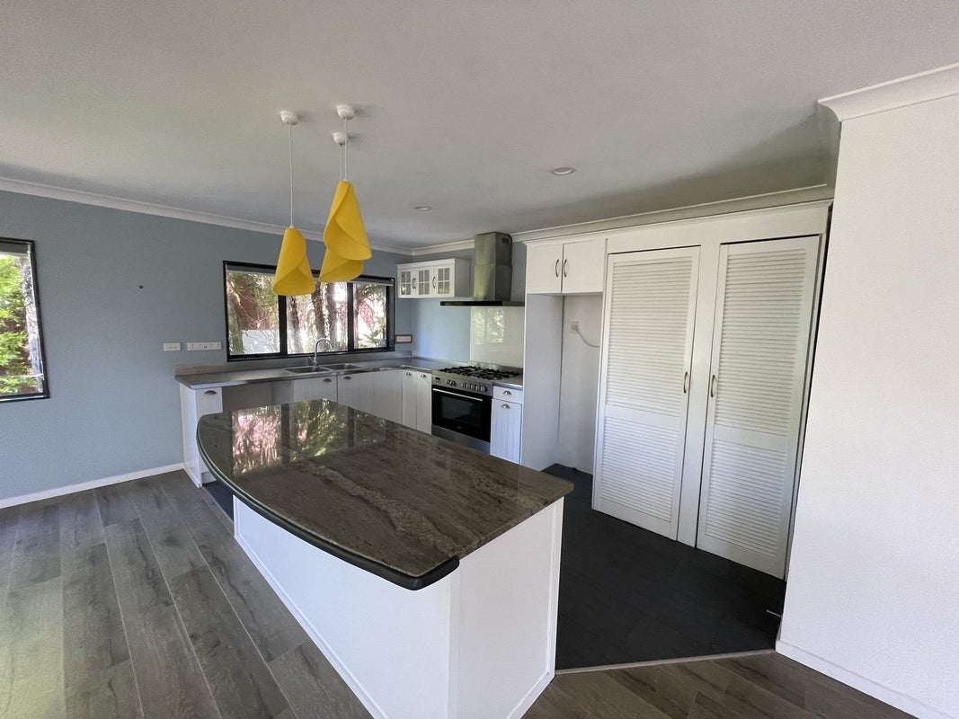 19 Springwater Vale, Unsworth Heights, Auckland - Carousel 2