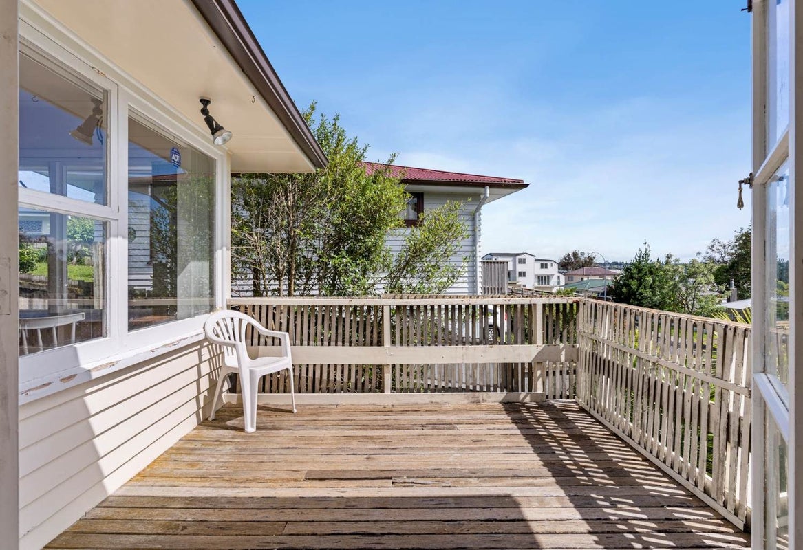 48 Bruce Road, Glenfield, Auckland - Carousel 2