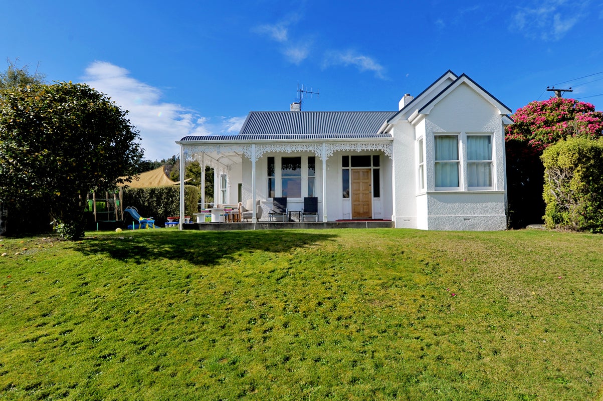 38 Teignmouth Street, Abbotsford, Dunedin - Carousel 1