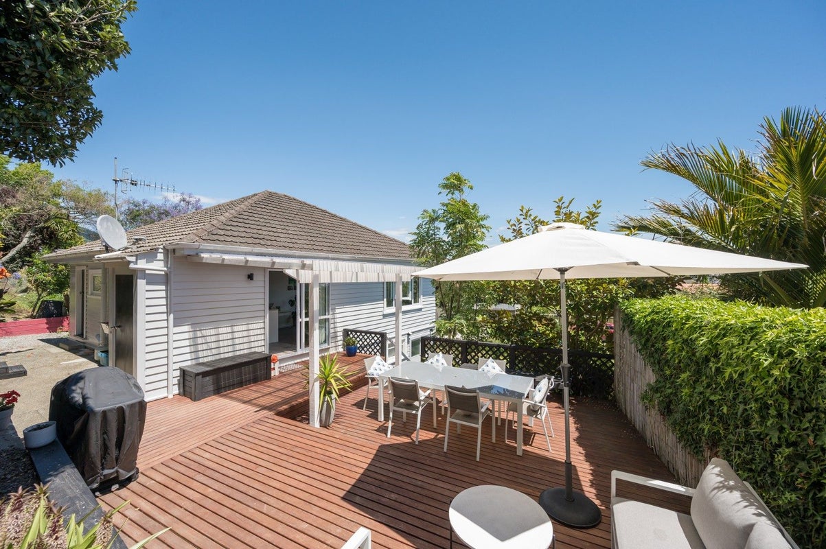 117 Halifax Street East, The Wood, Nelson - Carousel 1