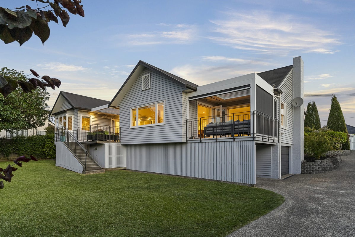 25 Sayegh Street, St Heliers, Auckland - Carousel 1