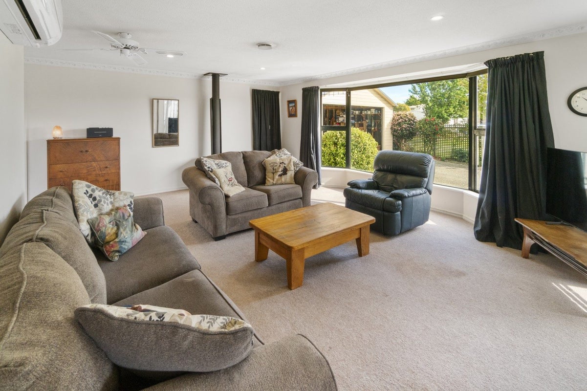 4 Evered Street, Weston, Oamaru - Carousel 2