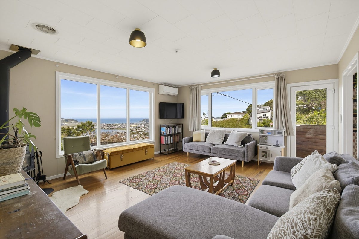 40A Ariki Road, Hataitai, Wellington - Carousel 2
