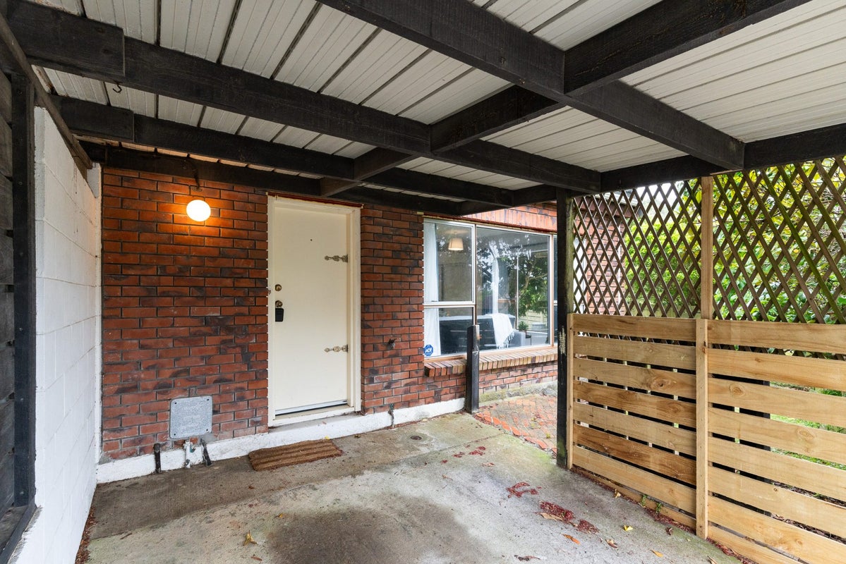 81A Churton Drive, Churton Park, Wellington - Carousel 2