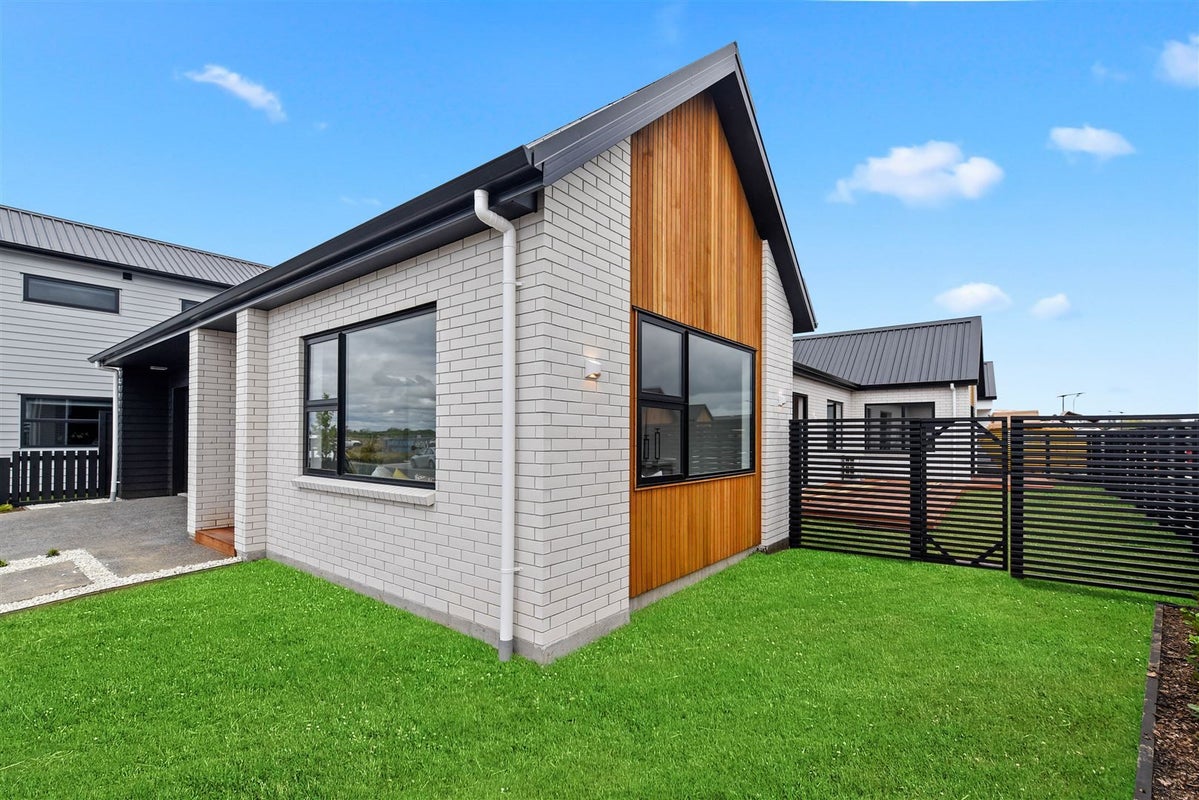 7 Guillaume Street, Chartwell, Hamilton - Carousel 23