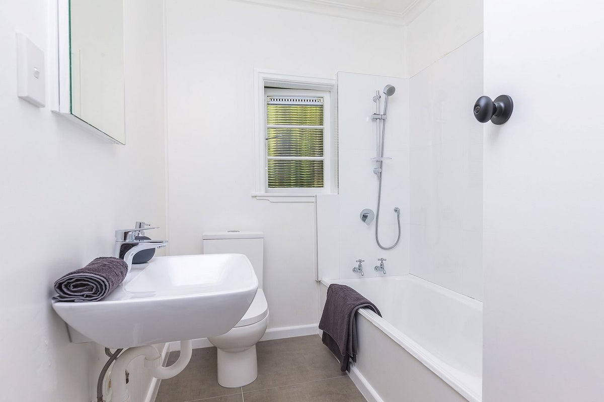 6/4 View Road, Mount Eden, Auckland - Carousel 2