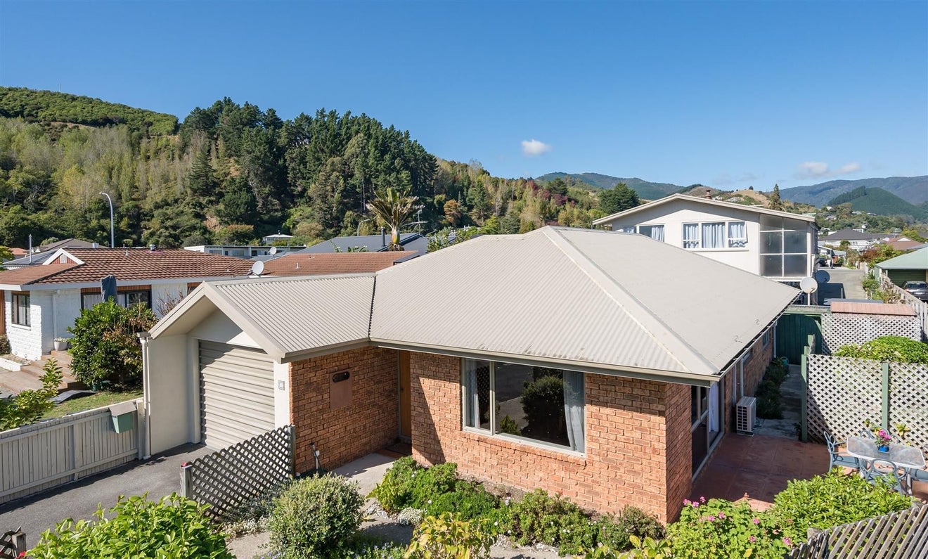 1 Barnaby Way, The Wood, Nelson - Carousel 14