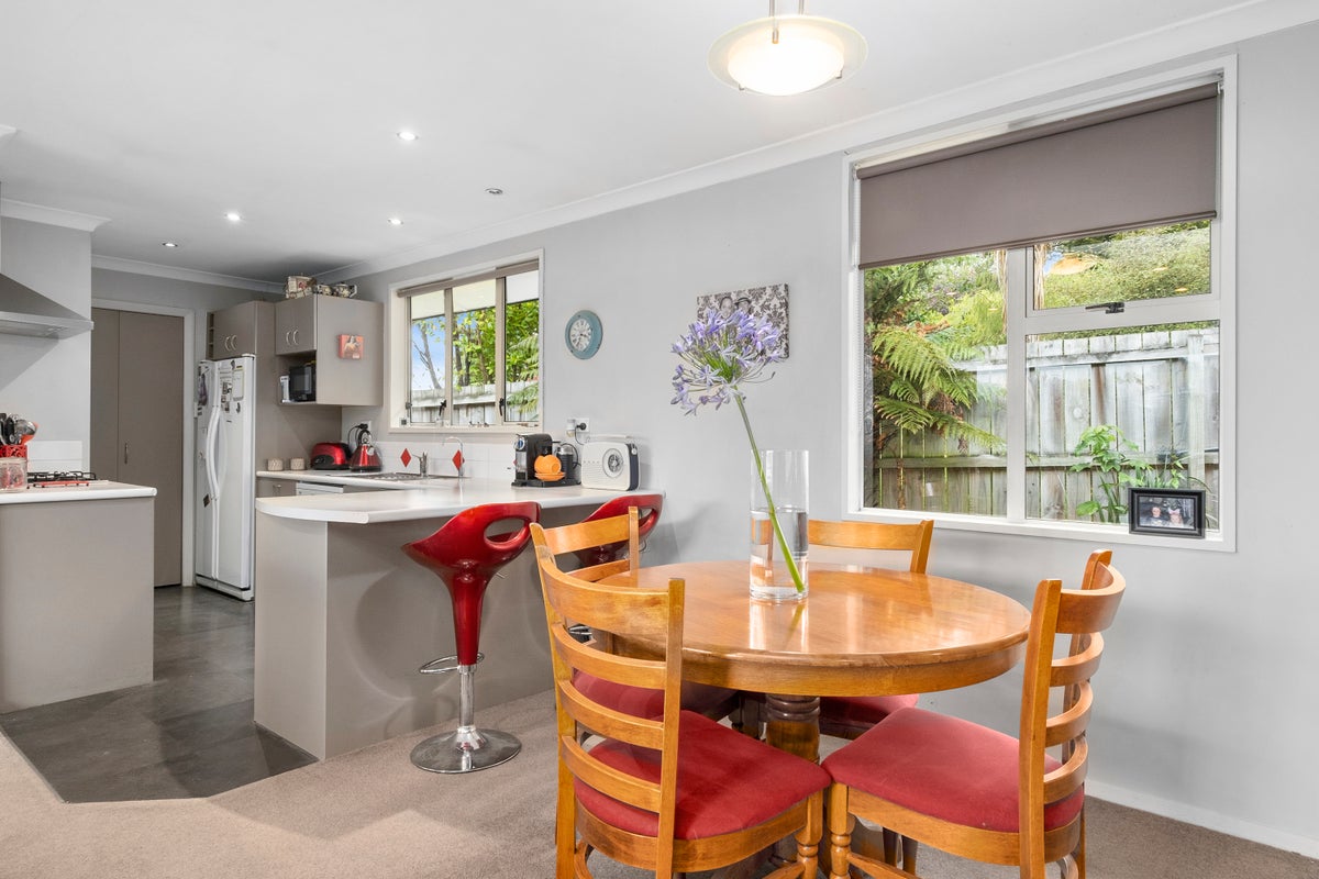 17 Coach Road, Fairfield, Dunedin - Carousel 2