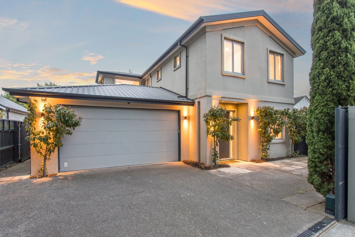 57 Idris Road, Fendalton, Christchurch - Carousel 21