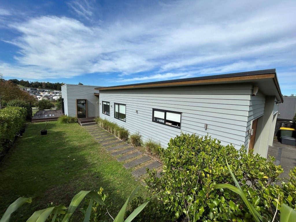 1 Stockyard Crescent, Pukekohe, Pukekohe - Carousel 1