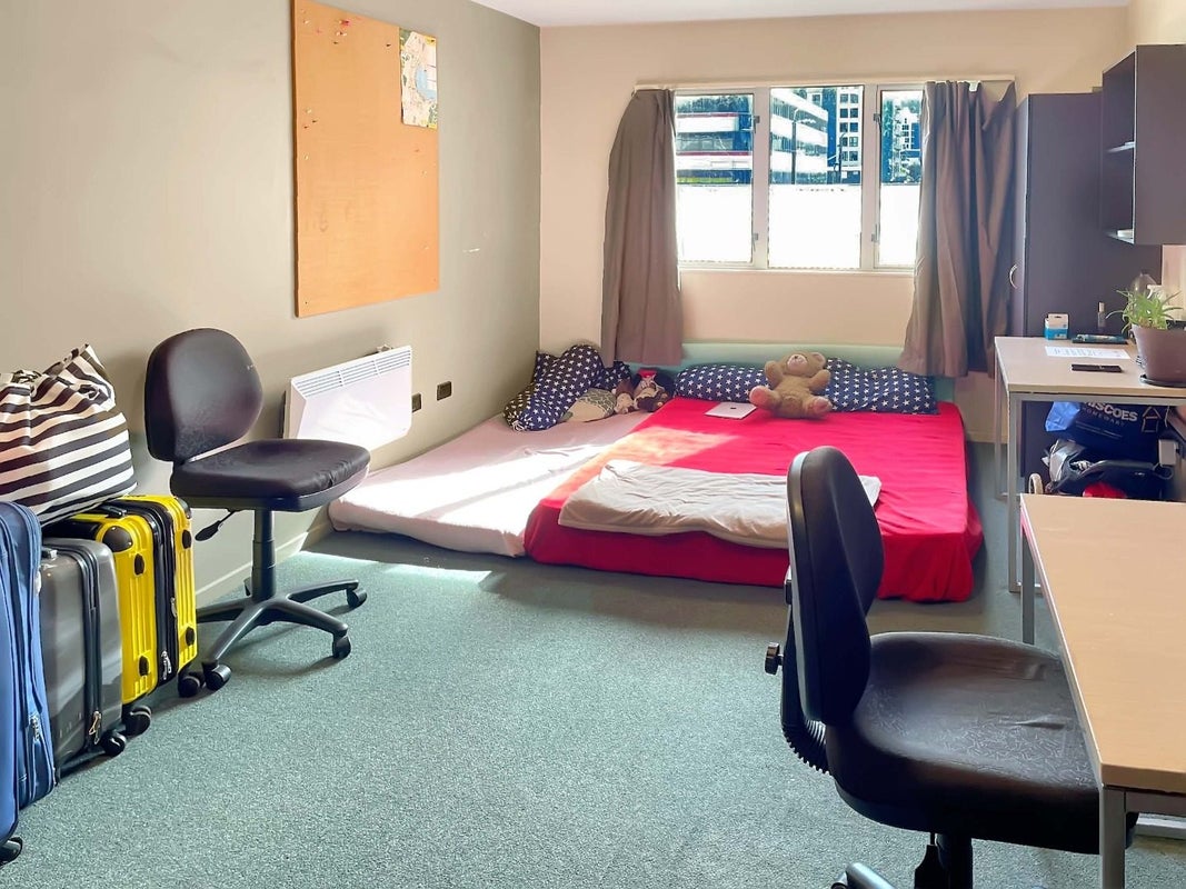 210/12 Martin Square, Te Aro, Wellington - Carousel 2