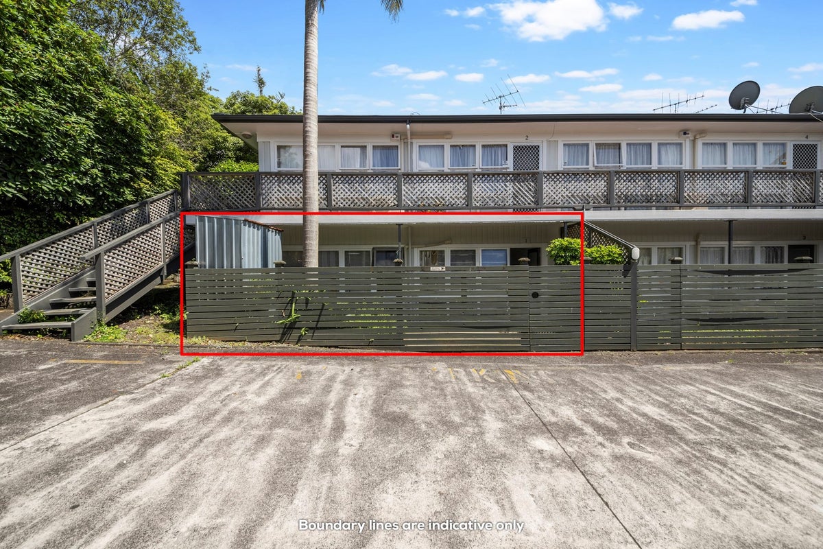 1/11 Tawera Road, Greenlane, Auckland - Carousel 1