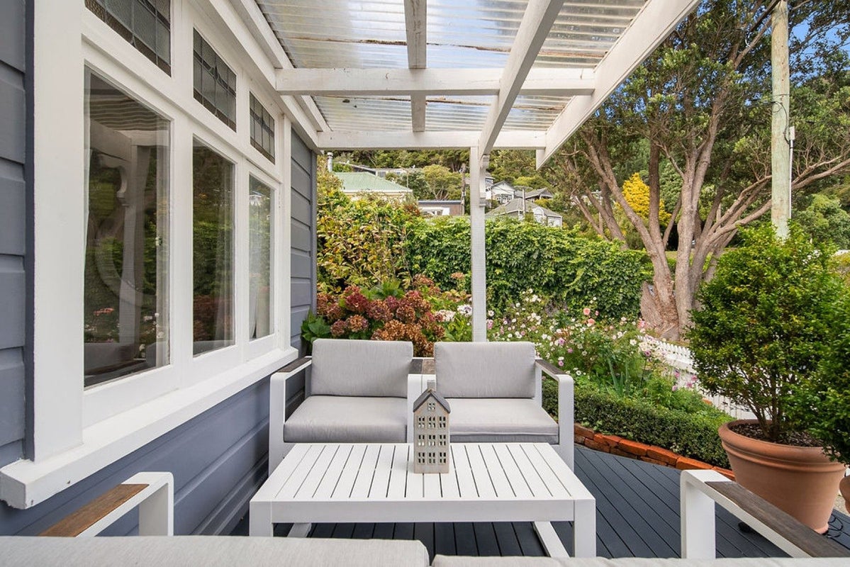 25 Totara Street, Eastbourne, Lower Hutt - Carousel 2