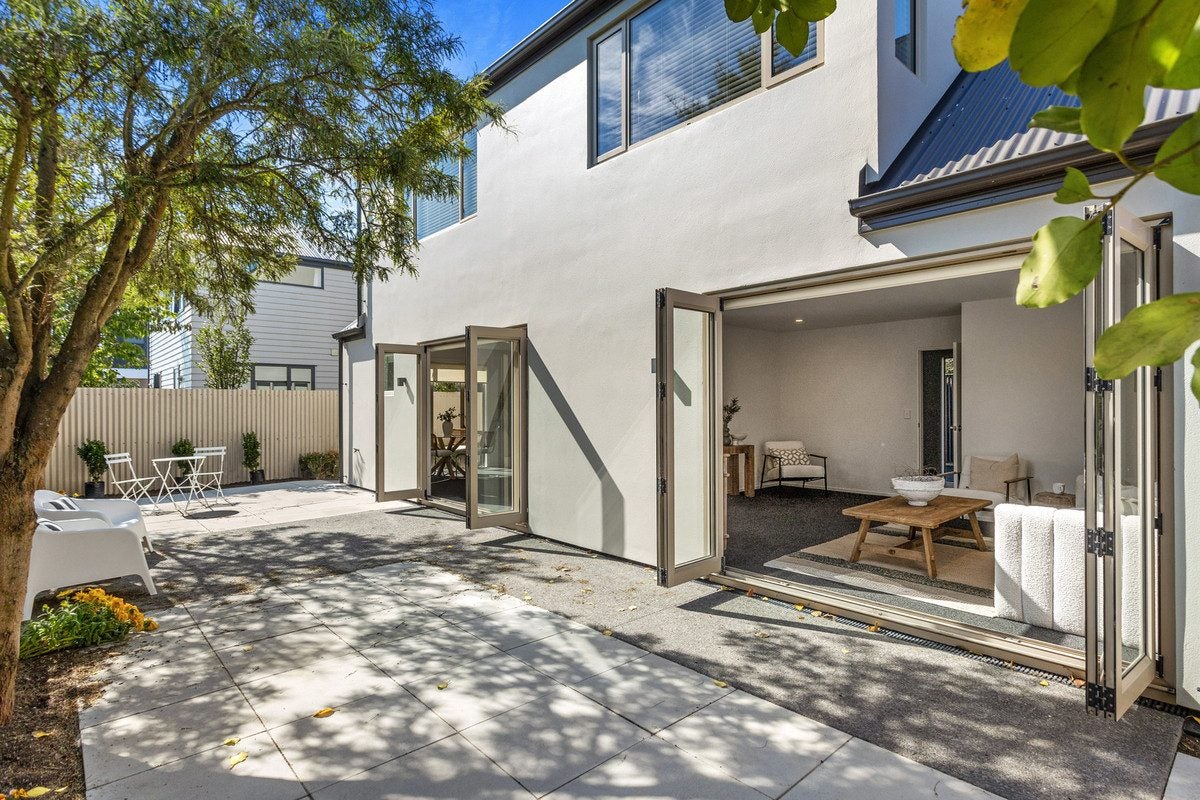 490 Manchester Street, St Albans, Christchurch - Carousel 1