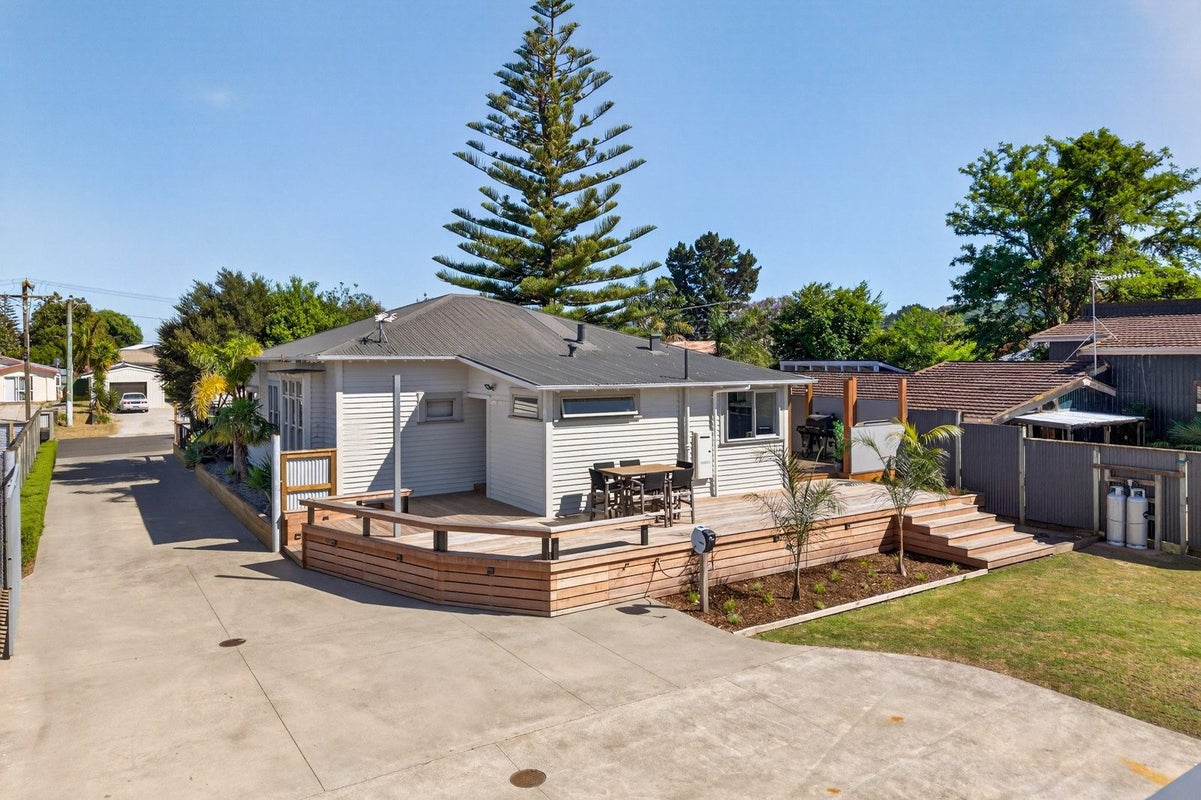 5 Buchanan Street, Mangapapa, Gisborne - Carousel 1