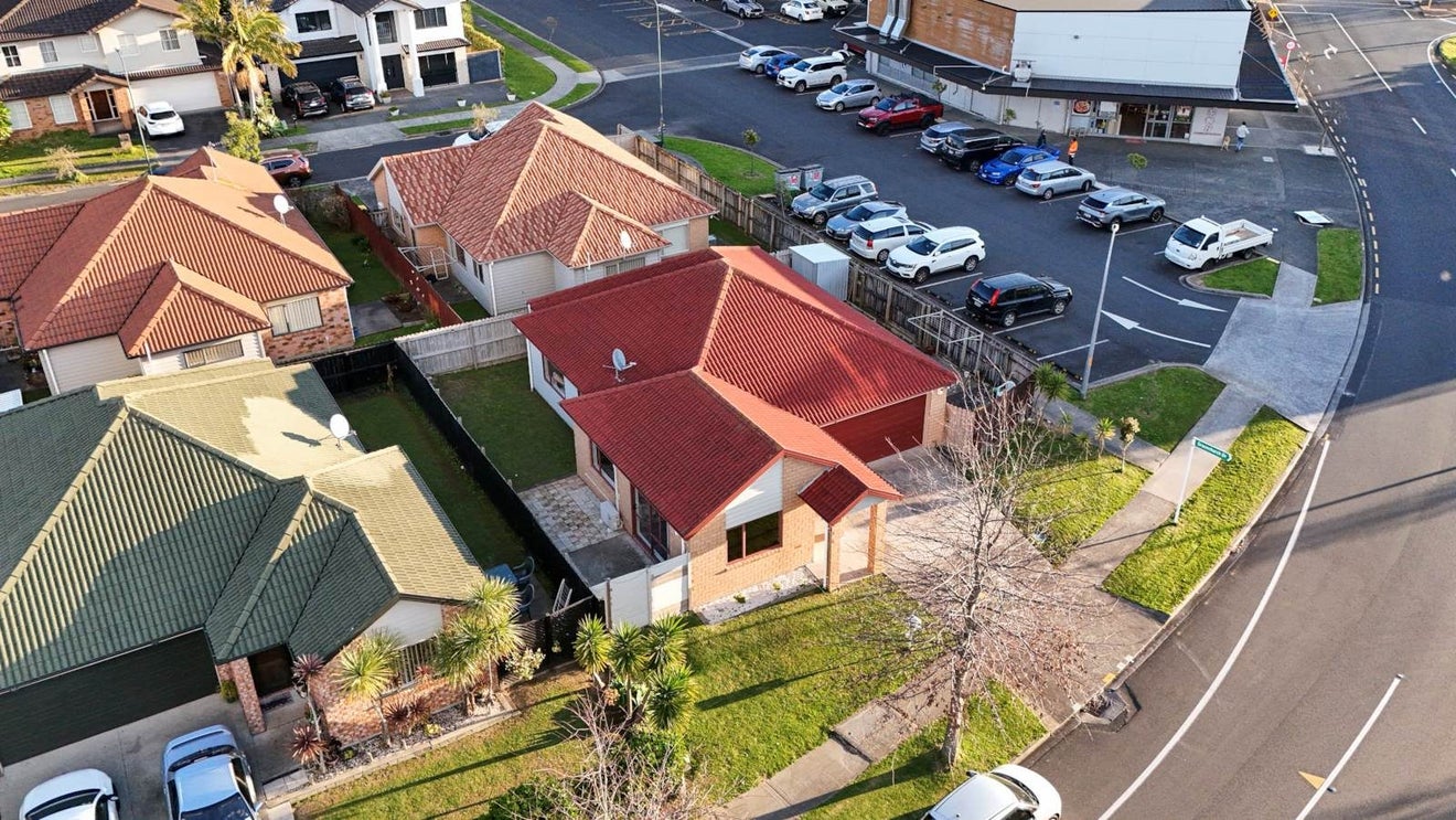 1 Jeffs Road, Flat Bush, Auckland - Carousel 16