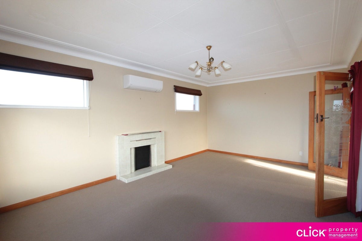 9 Renfrew Street, Balaclava, Dunedin - Carousel 2