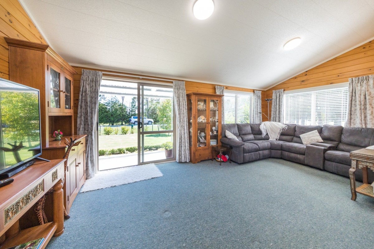 552 Whitmore Road, Linton, Palmerston North - Carousel 2