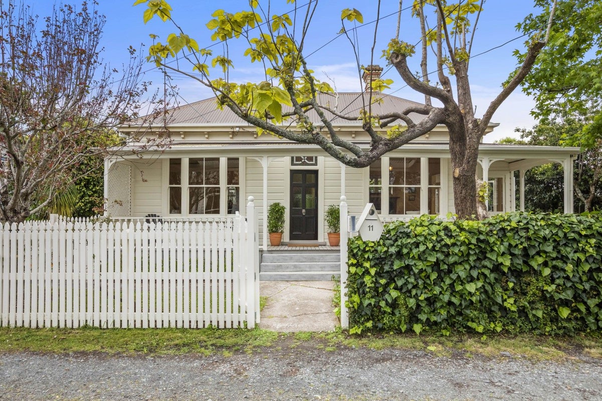 11 Mozeley Avenue, Devonport, Auckland - Carousel 1
