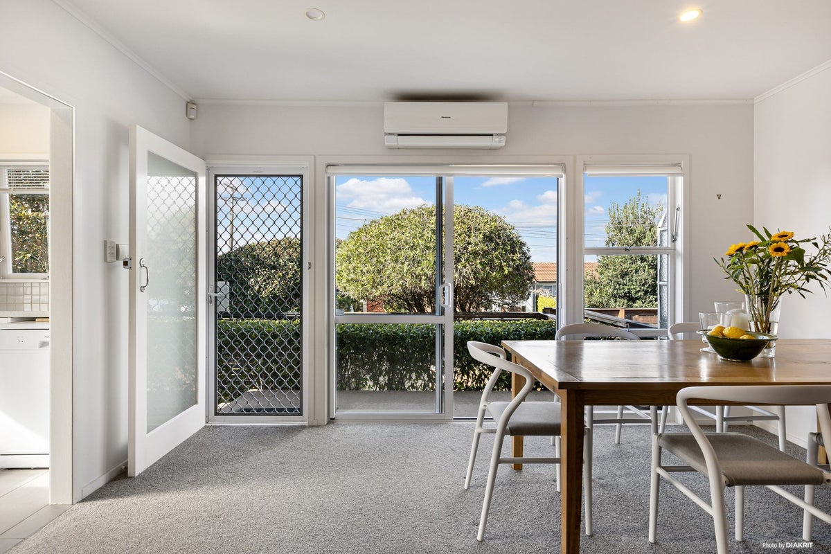 3/86 Tawa Road, Greenlane, Auckland - Carousel 23