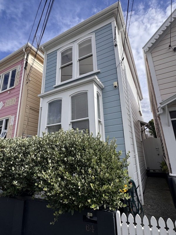 64 Elizabeth Street, Mount Victoria, Wellington - Carousel 1