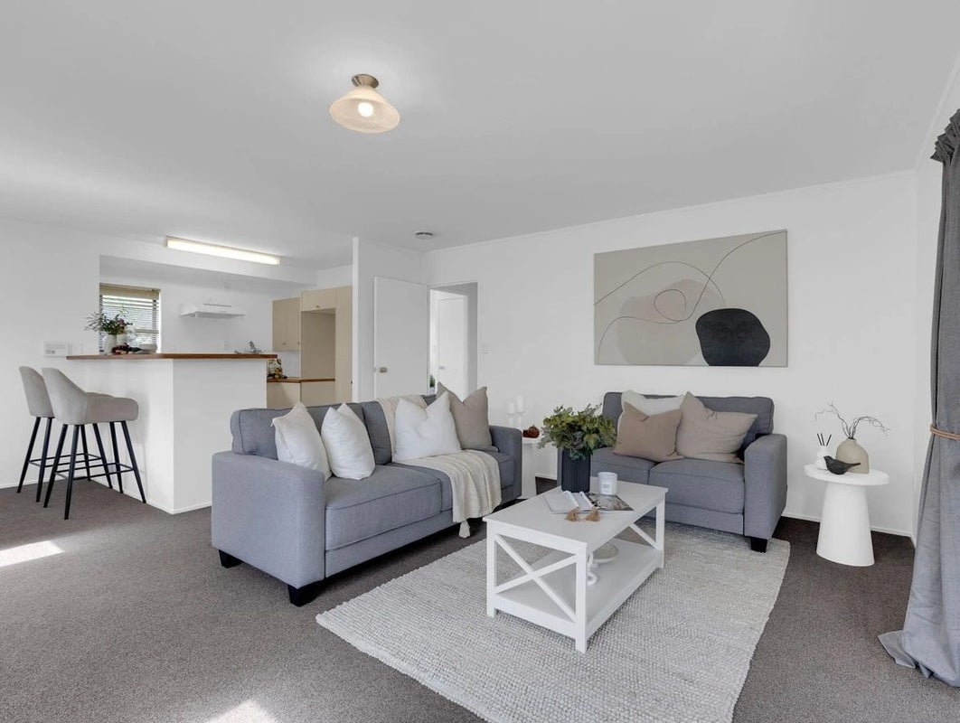 186B Clarkin Road, Fairfield, Hamilton - Carousel 2