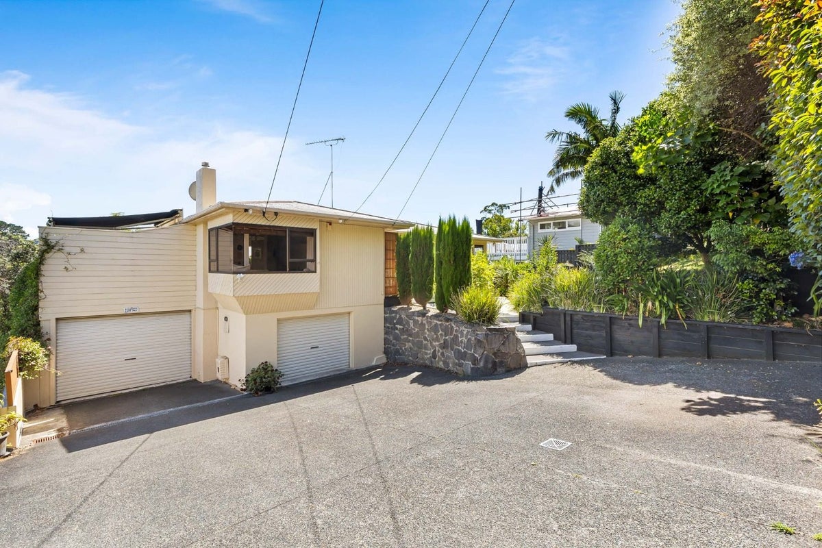 85 Park Rise, Campbells Bay, Auckland - Carousel 2